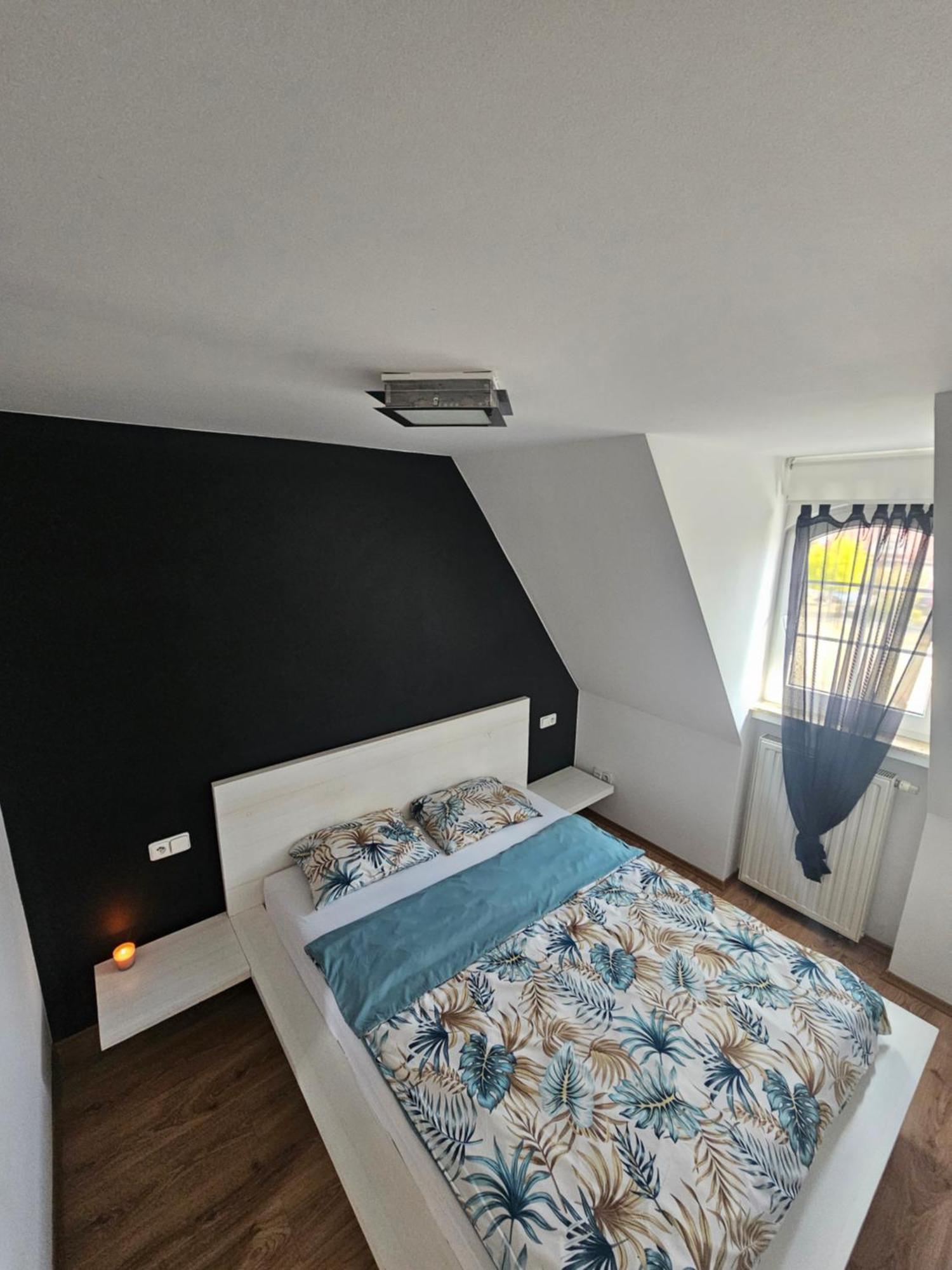 Na Rynku Apartman Ślesin Kültér fotó
