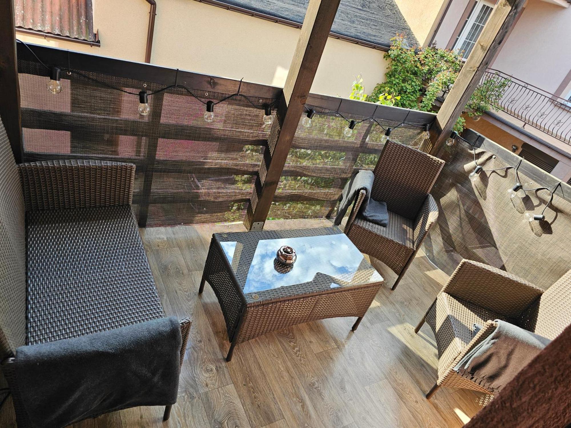 Na Rynku Apartman Ślesin Kültér fotó